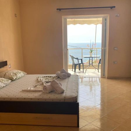 Family Apartments Sarande Exterior photo
