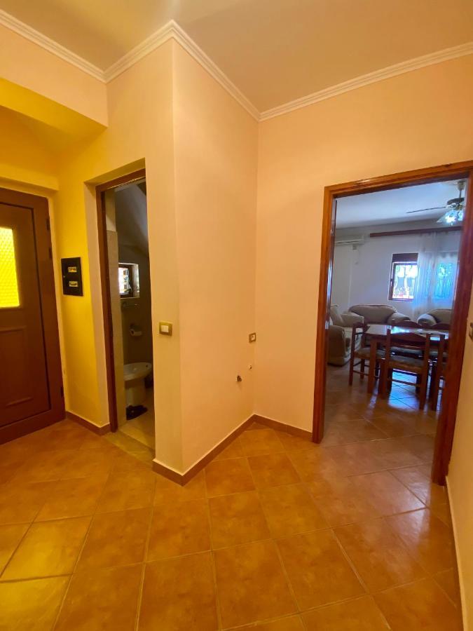 Family Apartments Sarande Exterior photo