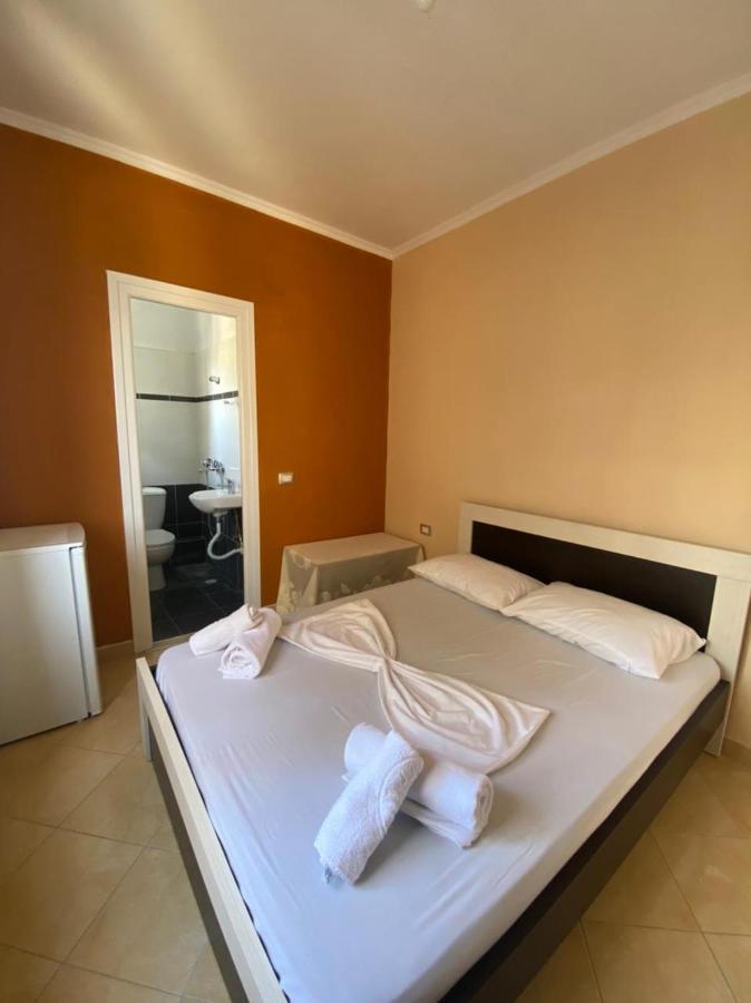 Family Apartments Sarande Exterior photo
